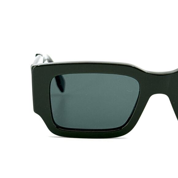 New! FENDI Sunglasses FE40131I 96N, Authentic - Picture 4 of 11